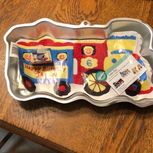 Wilton 2003 Train Cake Pan With Instructions